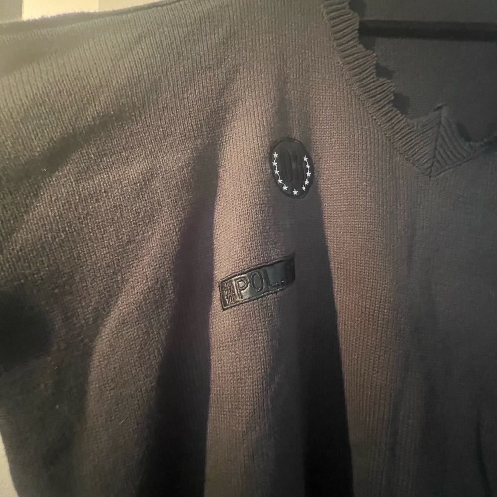 Sweater - Picture 2 of 5
